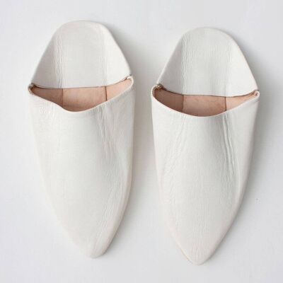 Antique White Moroccan Classic Pointed Babouche Slippers