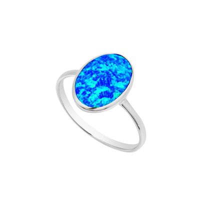 Bonito anillo ovalado de ópalo azul