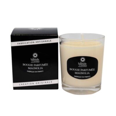 Magnolia scented candle +/- 35 hours