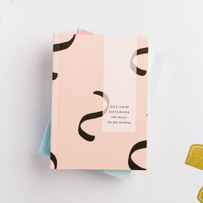 Cuaderno A6 Layflat Slim con garabatos rosas