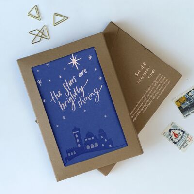 Paquete de 8 tarjetas navideñas de The Stars Are Brightly Shining' con tipografía