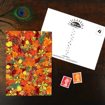 Impression de feuilles tombées d'automne Carte postale 3