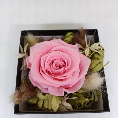 pink eternal rose in black box and gold glitter