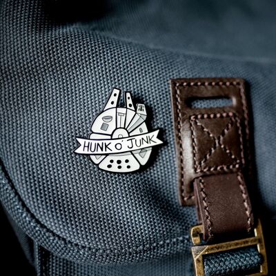 Hunk o' Junk - enamel pin badge