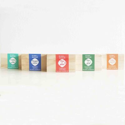 Pack of 5 wooden scent boxes