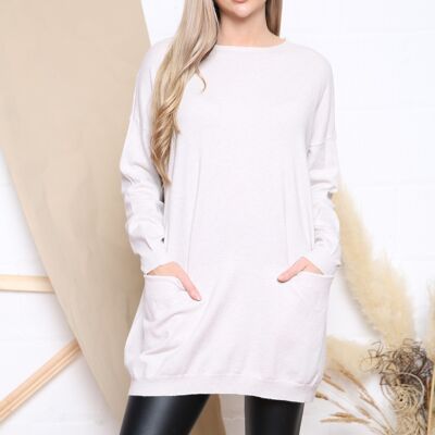 Pull beige coupe confortable avec poches