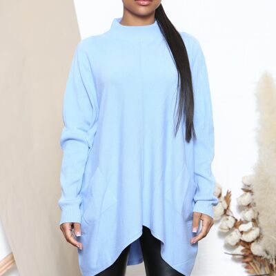 Blauer locker sitzender Pullover mit Stehkragen