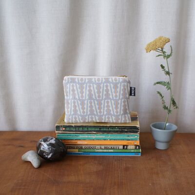 Silver Grey Woolsthorpe Linen Pouches
