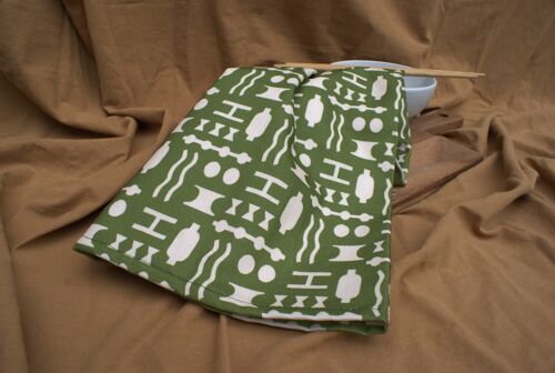 Tea towel in Olive Lechlade print