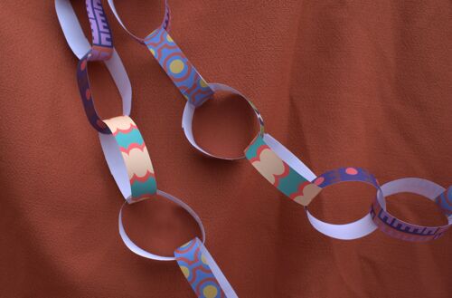 Chip paper chain