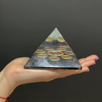 Orgn-28 - Orgonite Pyramid - Midnight Om Chakra - 90mm - Vendu en 1x unité/s par extérieur 6