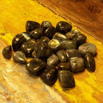 TBm-57 - Premium Tumble Stones - Labradorite - Vendu en 4x unité/s par extérieur 4