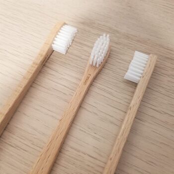 Brosse à dents écologique naturelle VRAC en hêtre suisse (pas de bambou!) 4