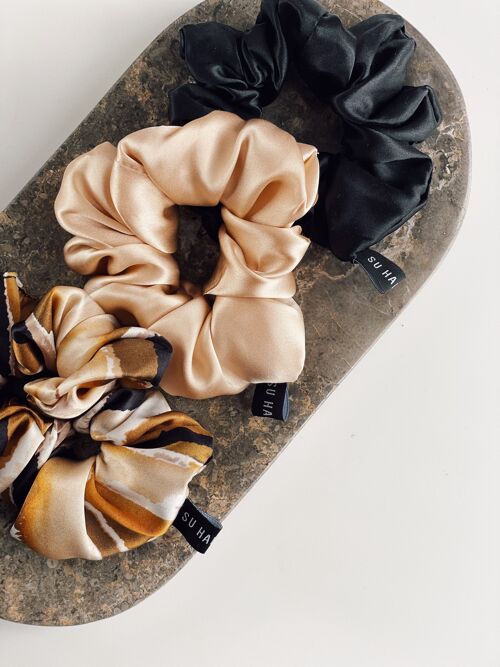 SU SILK SCRUNCHIES BIG