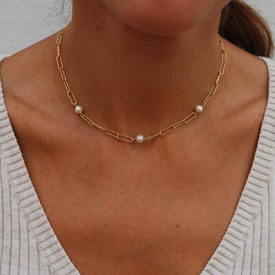 Collier en argent sterling avec perles.