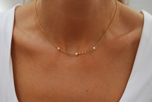 Pearl necklace, sterling silver necklace.