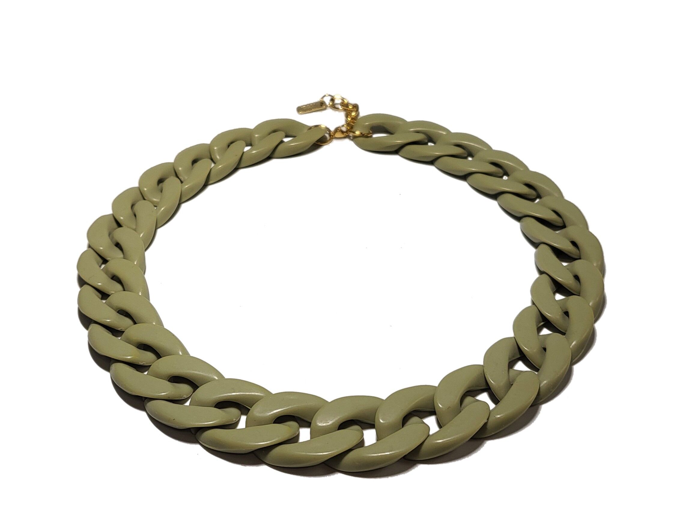Collier BEAU vert grossier mat