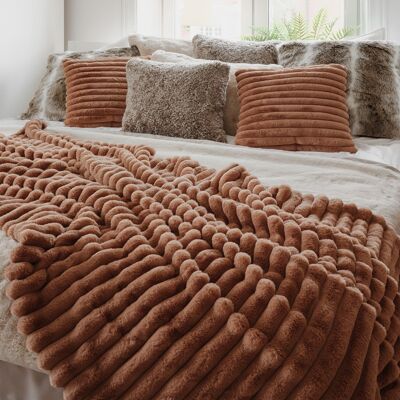 Trendy stripy blanket_Cognac