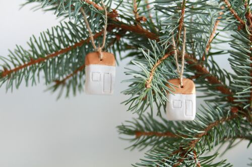 Christmas gift: Ceramic Christmas tree pendant houses