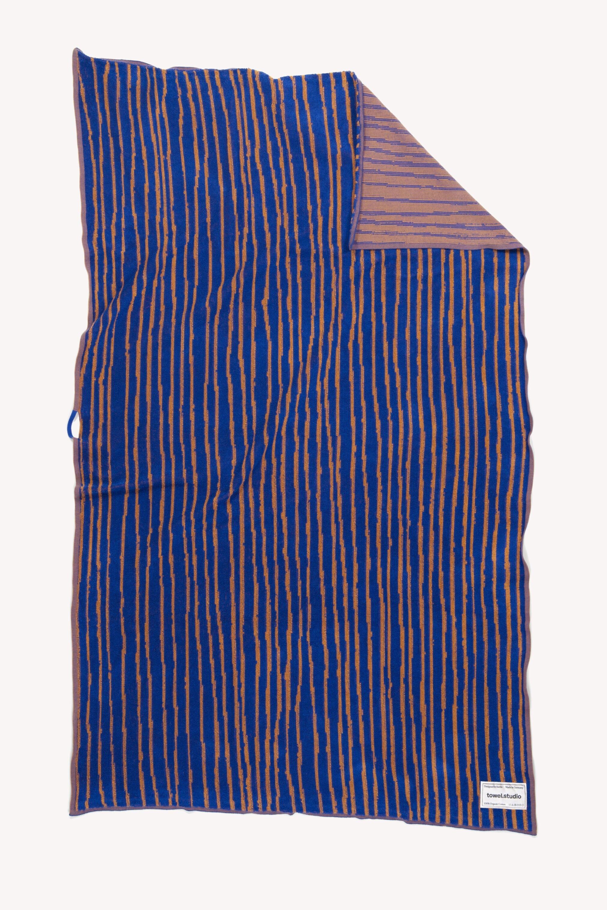 Toalla de playa a rayas | Azur y Castaño