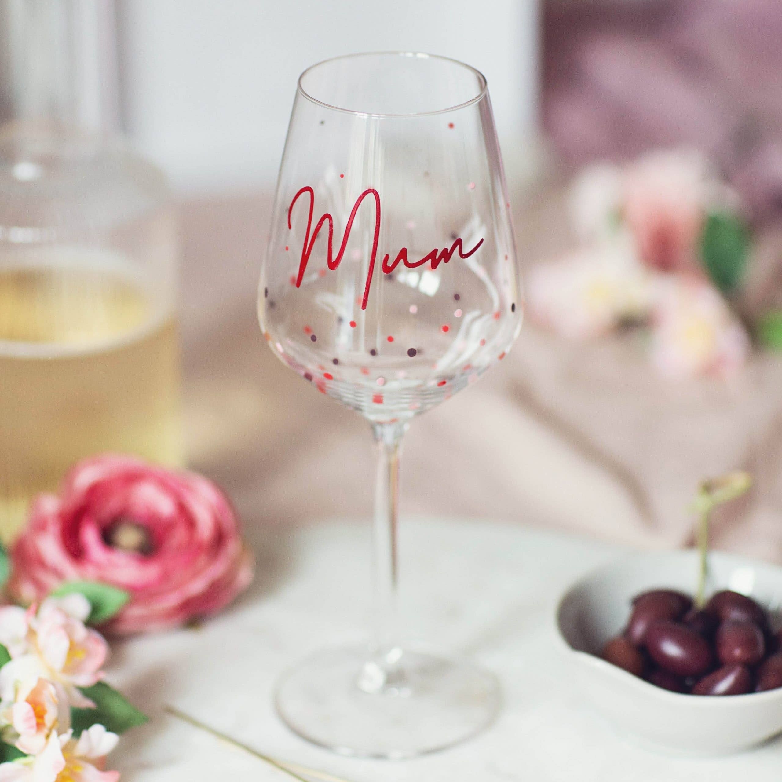 Personalised mum wine store glass