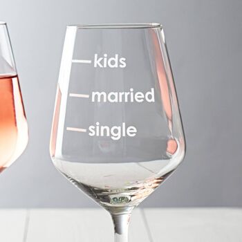 Verre à vin pour célibataires, mariés et enfants 4