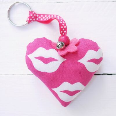 Kiss Kiss keychain and mask