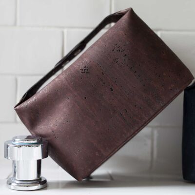 Cork Wash Bag in Brown