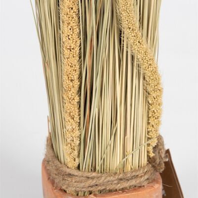 Maisgetrockneter Grasstrauß im Terrakotta-Topf