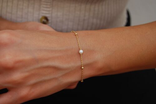 Silver 925 bracelet with pearl.
