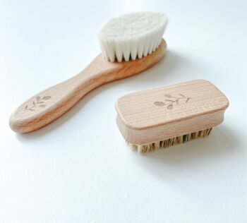 BROSSE À ONGLES ENFANTS EN BOIS 2