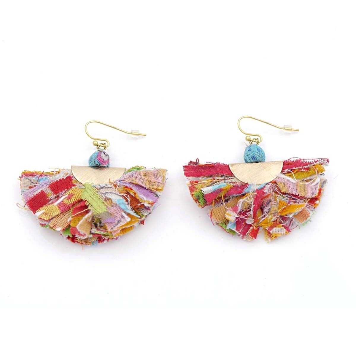 Orecchino a mezza luna con frange Kantha