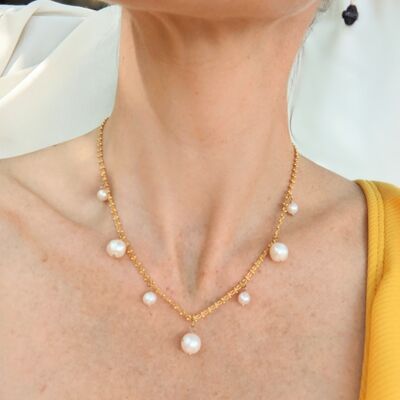 Golden necklace with freshwater pearls - FIDJI
