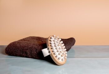 Brosse massage anti-cellulite 2