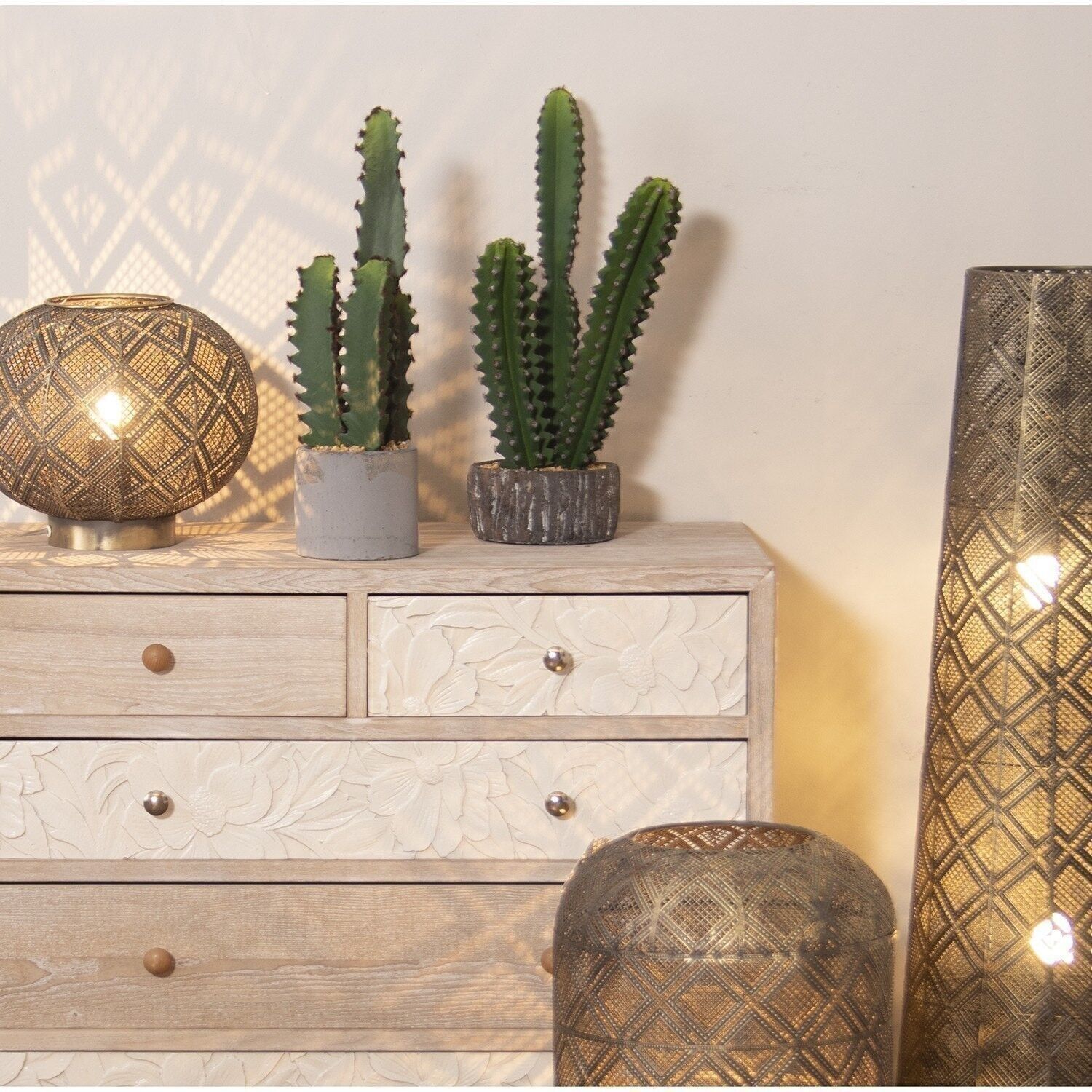 CACTUS ARTIFICIAL C/MACETA CEMENTO, MATERIAL: PU _°12X44CM, MACETA:°12X10CM LL29970