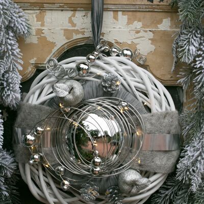 Couronne d'hiver couronne murale n°28 couronne de porte blanche 30 cm argent boule cônes feutre avec guirlande lumineuse LED