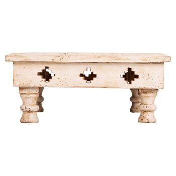 Table basse en bois sculpté avec finition artisanale référence 20247 3