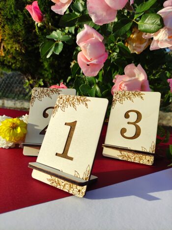 Numéros de dessus de table en bois, design personnalisé élégant, espace réservé, décor de mariage, embellissement rustique, numéros de table de mariage 2