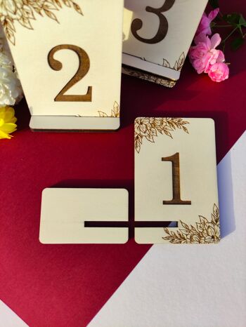 Numéros de dessus de table en bois, design personnalisé élégant, espace réservé, décor de mariage, embellissement rustique, numéros de table de mariage 4