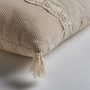 COUSSIN BRODÉ TIKER BEIGE 3