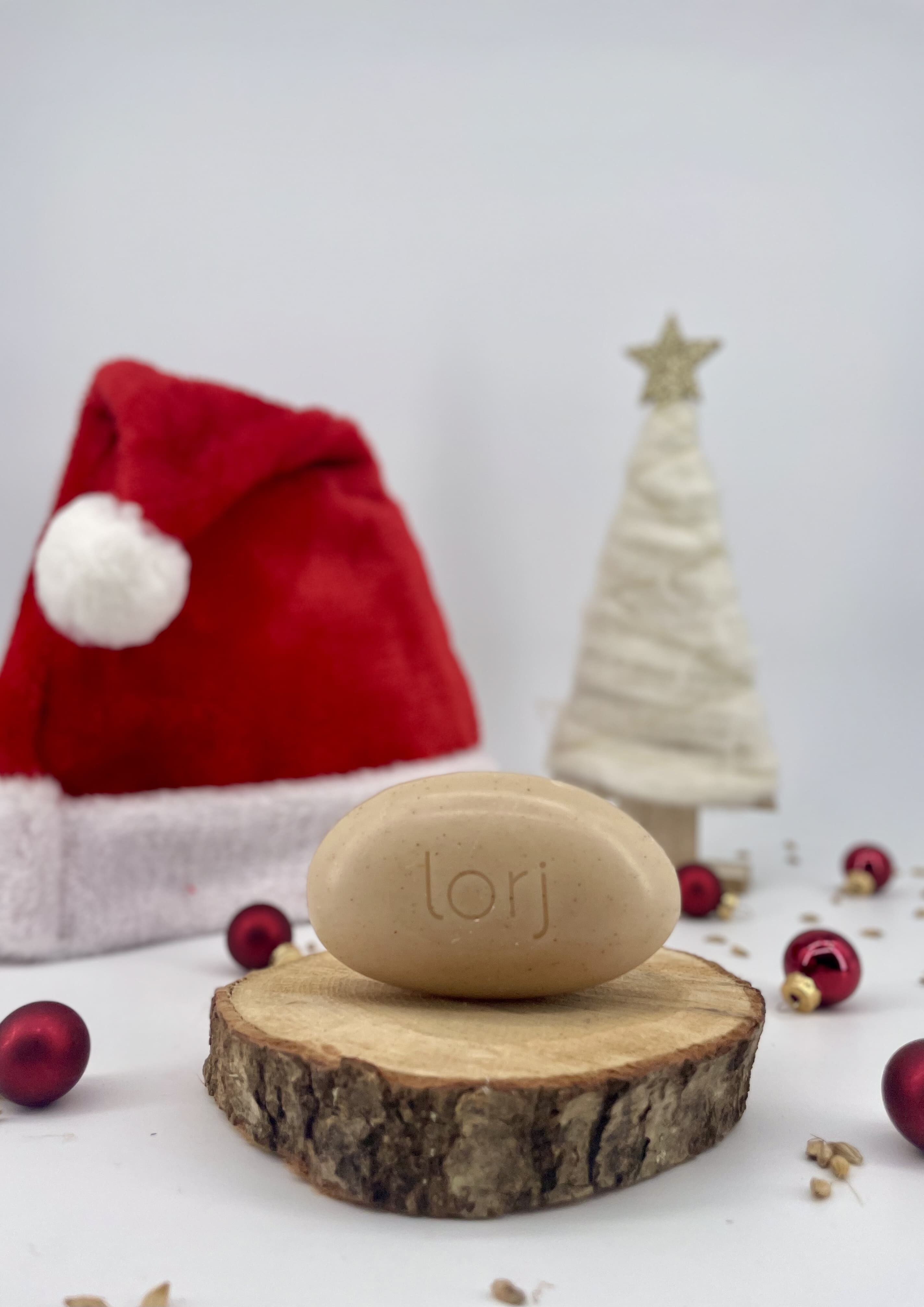 Gesichts- und Körperseife - Reinigend, peelend, weichmachend - 125 g - YUKA-Bewertung 100/100