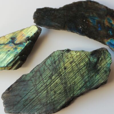 Labradorite semilucida - M