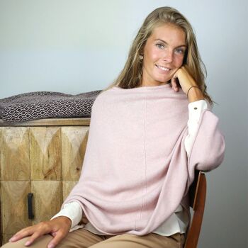 Poncho rose beige en laine et cachemire 2