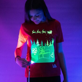 T-shirt Santa Sleigh Interactive Glow - Édition de Noël 4