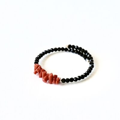 Coral and black onyx silver bracelet.   Adjustable, 925 silver.   Trend.   Golden.   Weddings, guests.