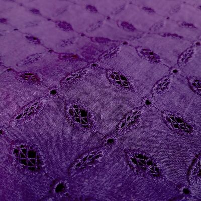 Tissu broderie anglaise motif petits croisillons coloris violet - Lindsay-22