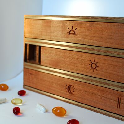 oak and cherry wood pill box, vitamin and pill organizer box, wooden box, pill organizer