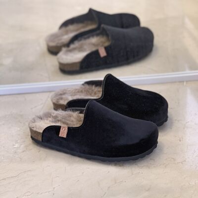 Delighted slippers in black textile