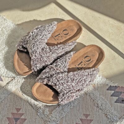 Lazy slippers in gray textile
