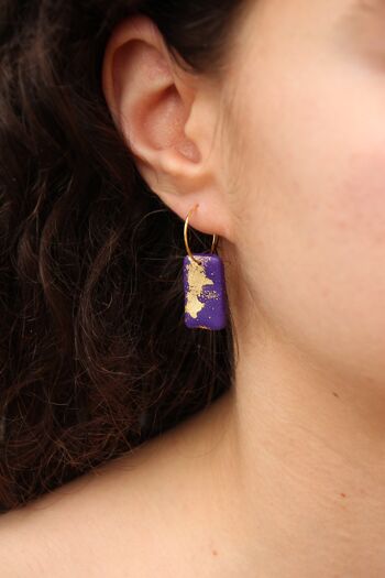 Boucles d'oreilles en pâte polymère, carré bleu violet x feuille d'or 3